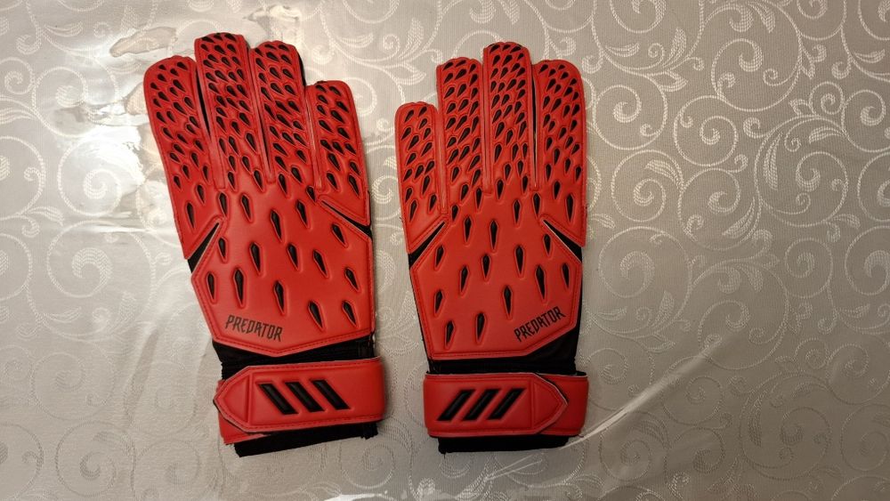 Вратарские перчатки adidas PREDATOR GL TRAINING