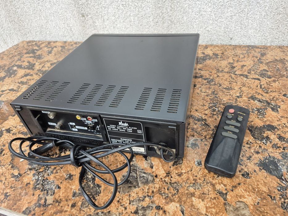 Vând video marca NECOLA model NP89R