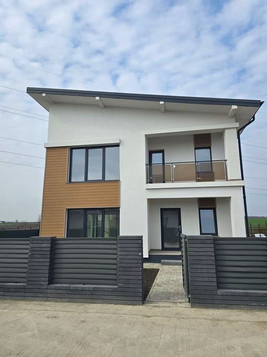 Casa p+1 Miroslava, strada Zorilor