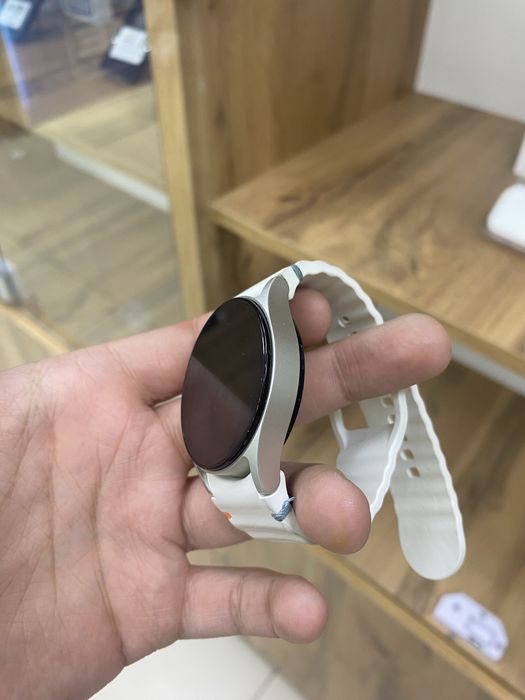 Смарт часы Samsung Galaxy Watch 7