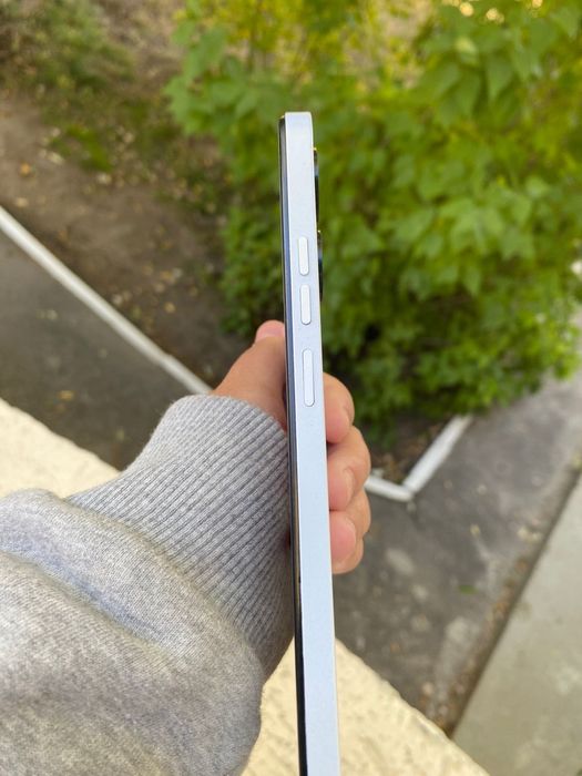 Продам либо обмен на 11 айфон