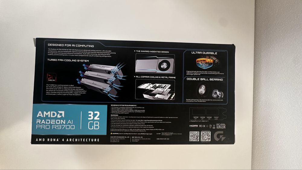GIGABYTE AMD Radeon R9700 Pro AI 32 gb