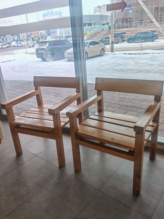 Продам стулья из дерева