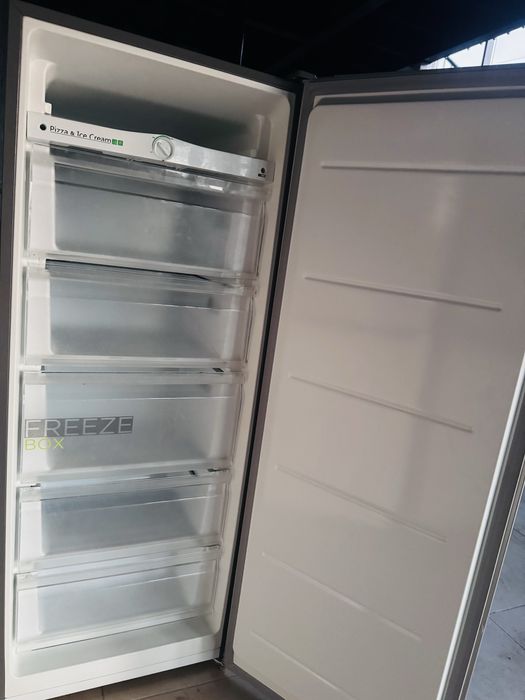 Продам Холодильник Самсунг могу доствить и