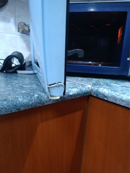 Продам микроволновую печь