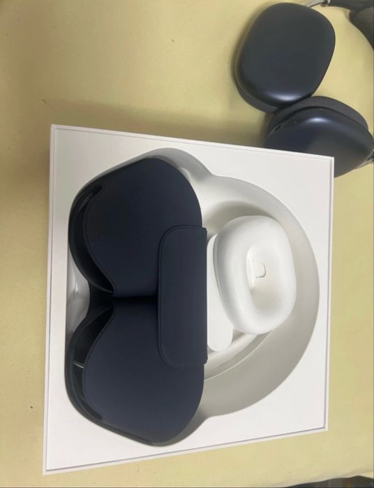 vand apple airpods max