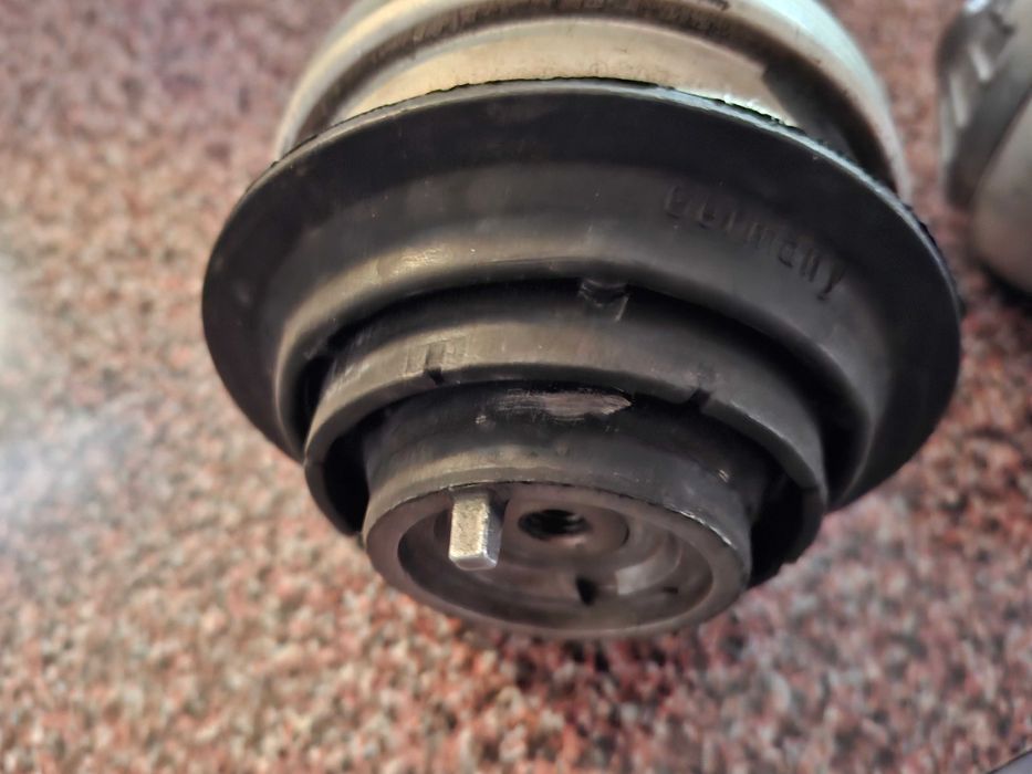 Хидравличен тампон за мерцедес,двигател ом642