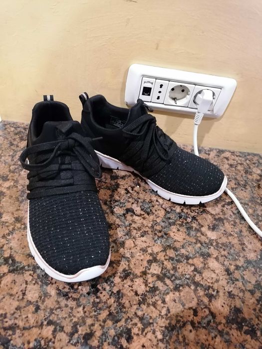 Adidas noi Graceland - Deichmann - 100 lei