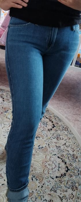 Продам Джинсы lee новые