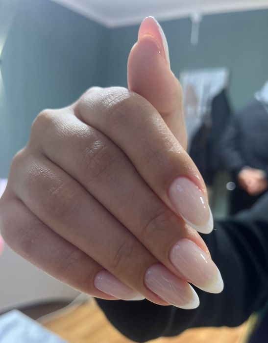 Маникюр педикюр делаю