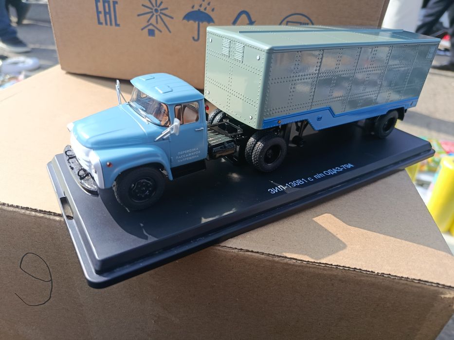 Картой не принимаю Продажа машинки для коллекции новый ЗИЛ