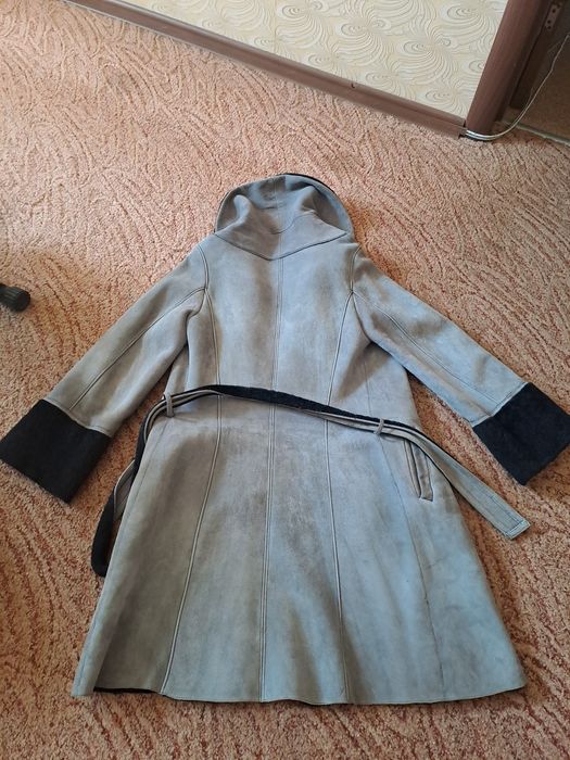 Продаётся дубленка 4000 тг и куртка 3000 тг