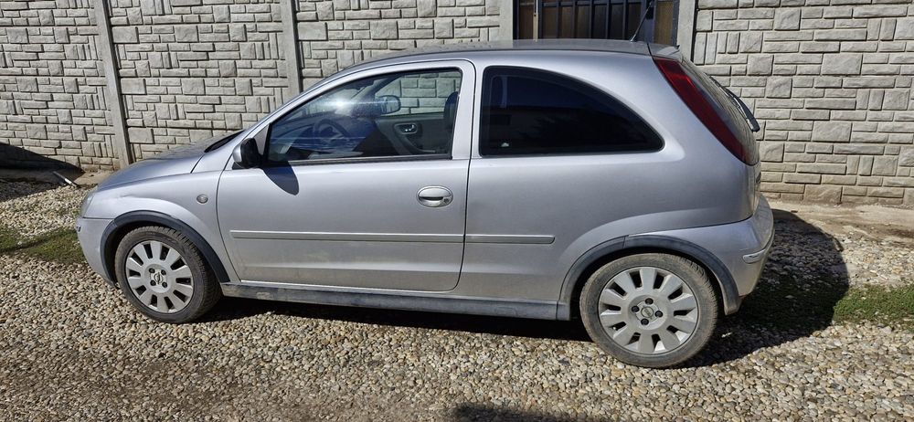 Vând Opel Corsa C