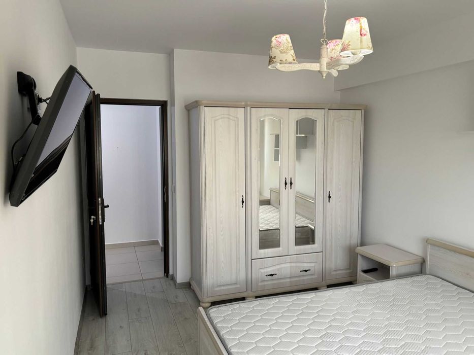 Apartament 3 camere | CUG | 69 mp + balcon închis | 2 băi | Renovat | 600 €