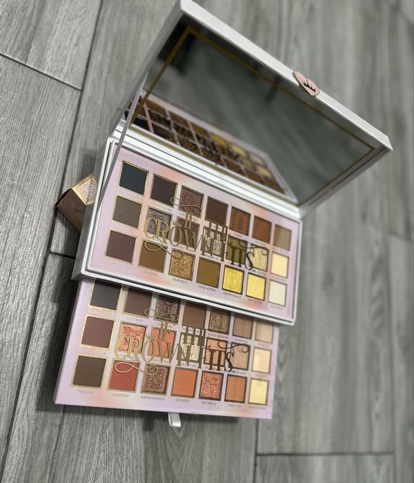 Paleta fard ochi PLouise noua