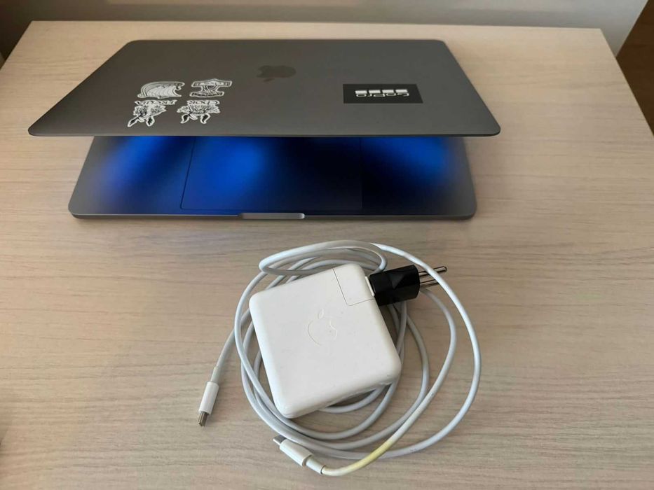 Продавали MacBook Pro 13