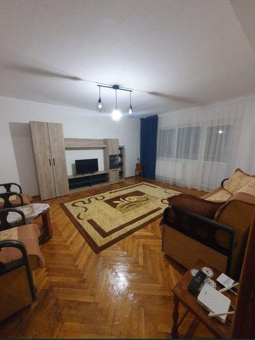 Închiriere apartament zona Capitol