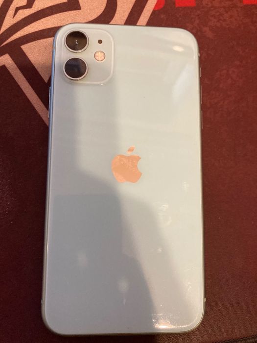 Продам IPHONE 11
