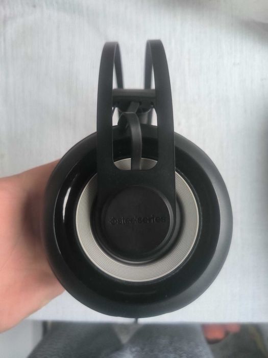 Vand casti SteelSeries Siberia 650