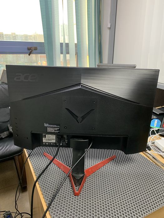 Монитор Acer Nitro 24’ 100 герц.