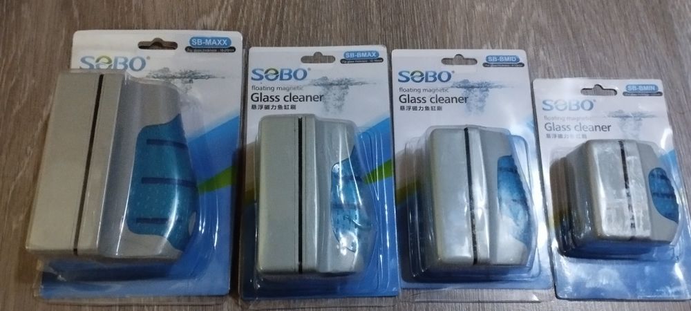 Магнит для чистки стекол аквариума.