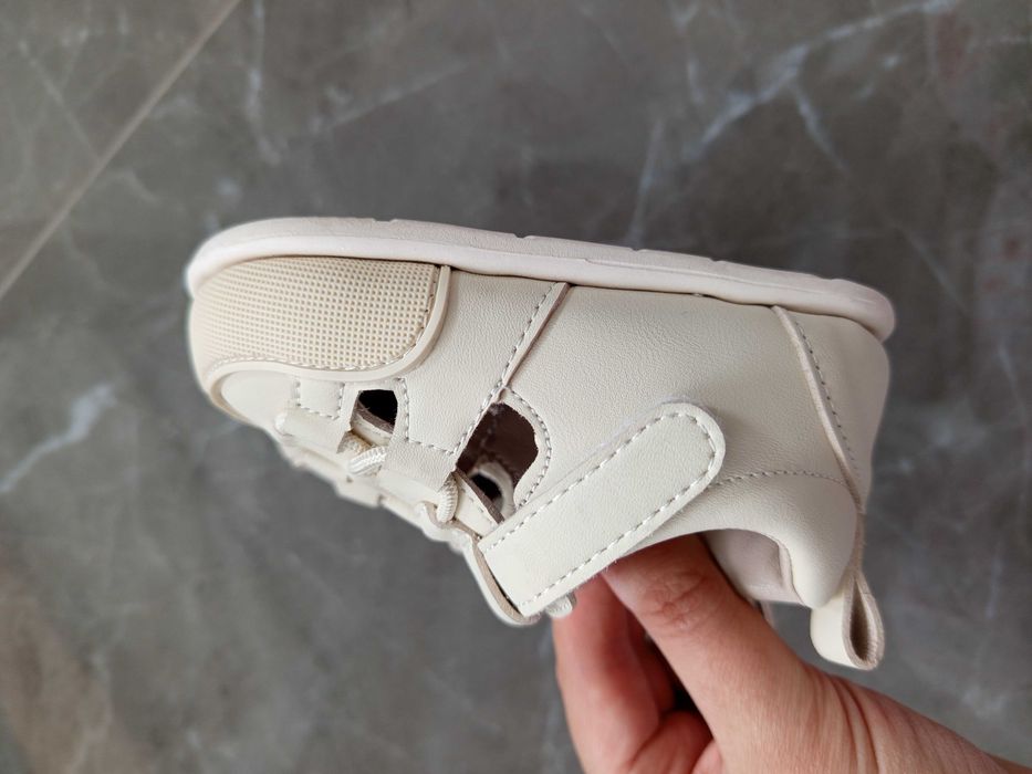 Бебешки сандали Колев и Колев