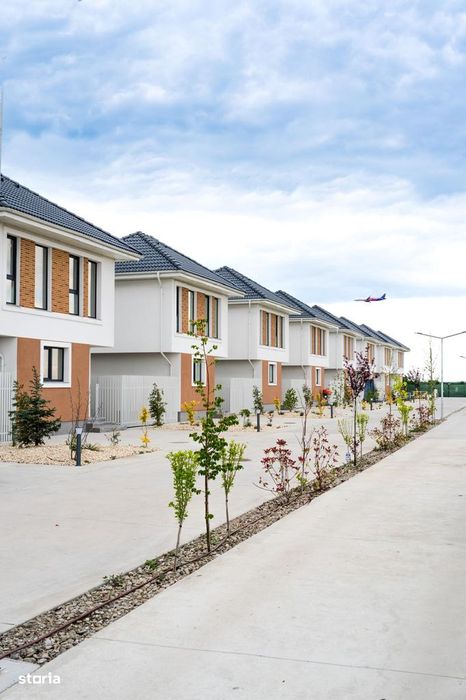 Vila P+1 cu pod pentru depozitare. Complex privat cu parc si gradinita