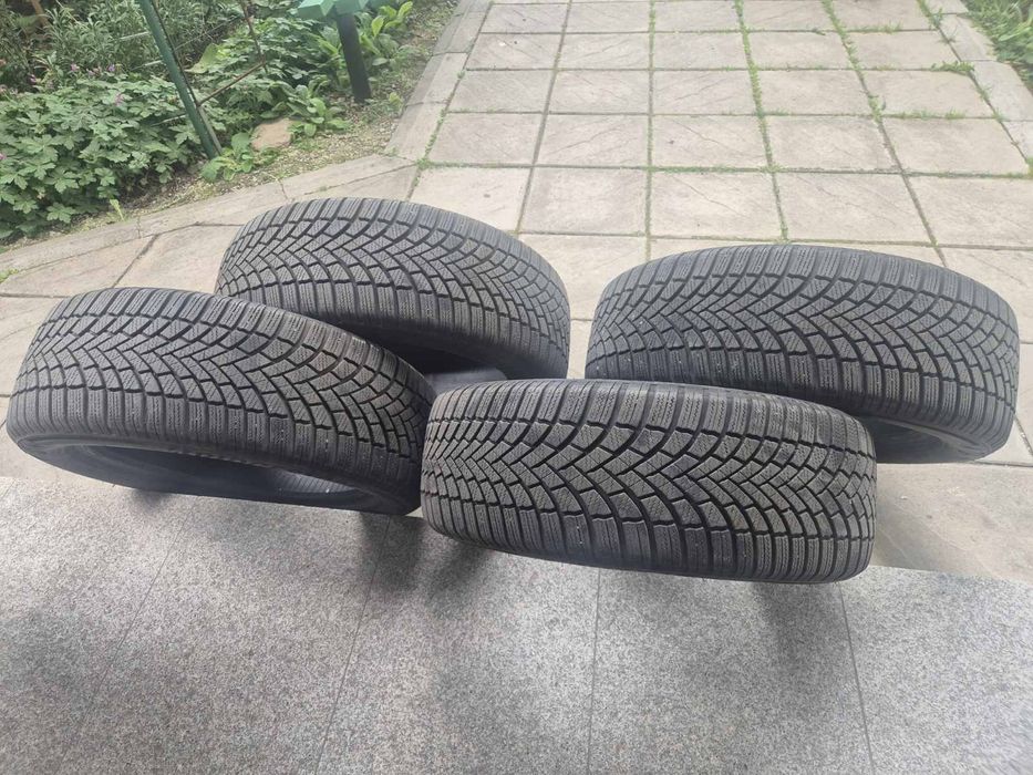 Bridgestone Blizzak LM-005 225/55/18
