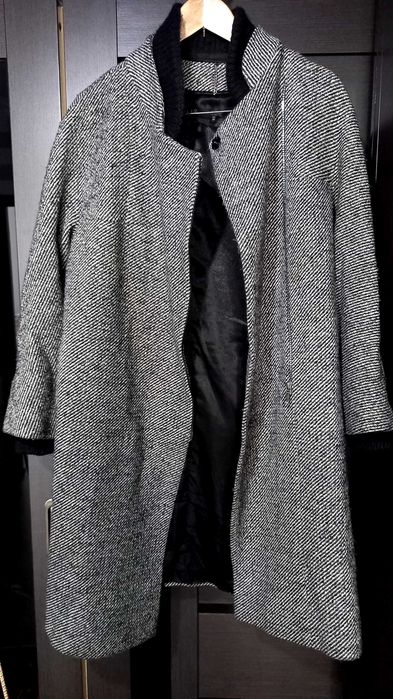 Зимнее пальто 46 размера