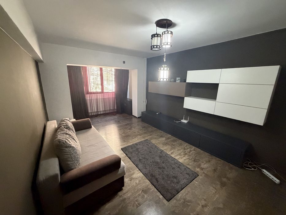 Apartament de inchiriat