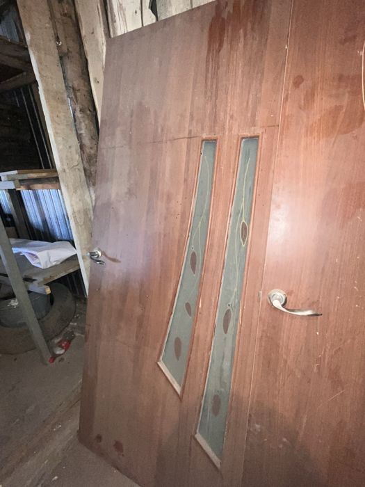 Коричнывые двери 2 штуки