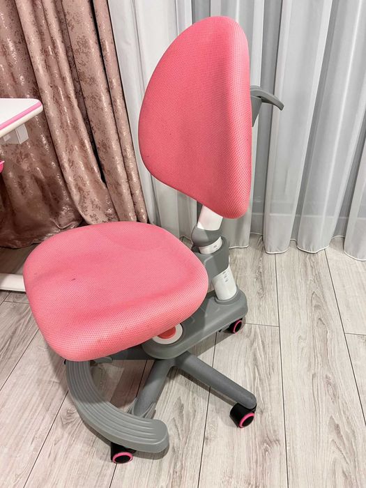 Dressing/Dulap+Birou+Scaun pentru copil