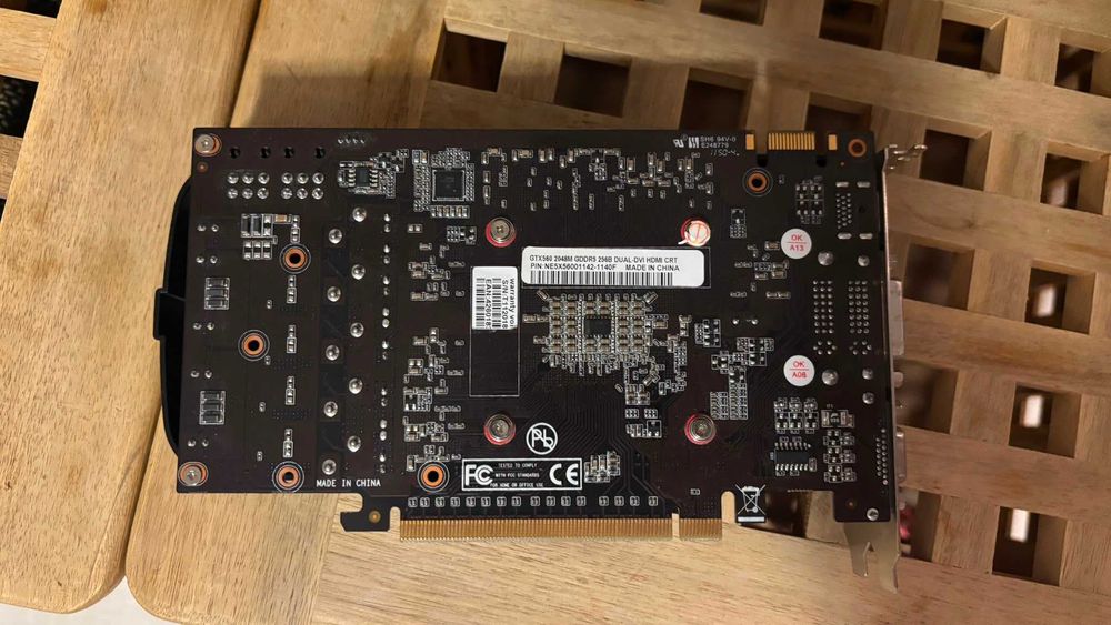 Placă video NVIDIA GeForce GTX 560 – 1GB DDR5, 256-bit