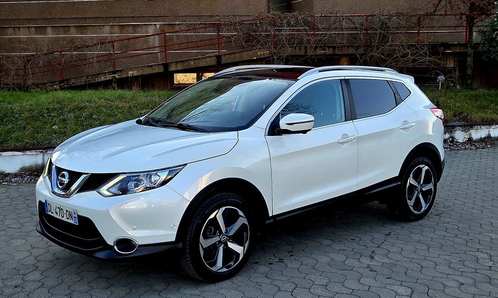 Nissan Qashqai 1.6 dci 131cp Euro5 Tekna Xenon Navi Camere 360 Panoram