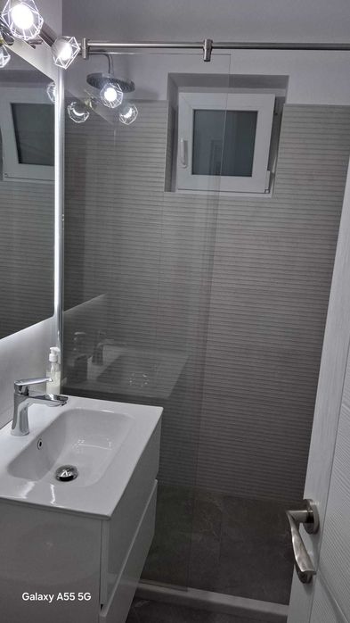 vanzare apartament 2 camere, loc parcare cu abonament de la primarie,strada carpati, pitesti, arges