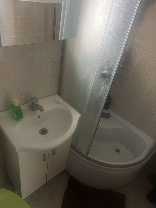 Inchiriez apartament 2 camere