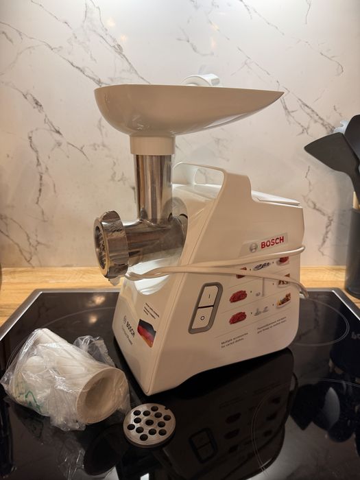 Мясорубка Bosch CompactPower