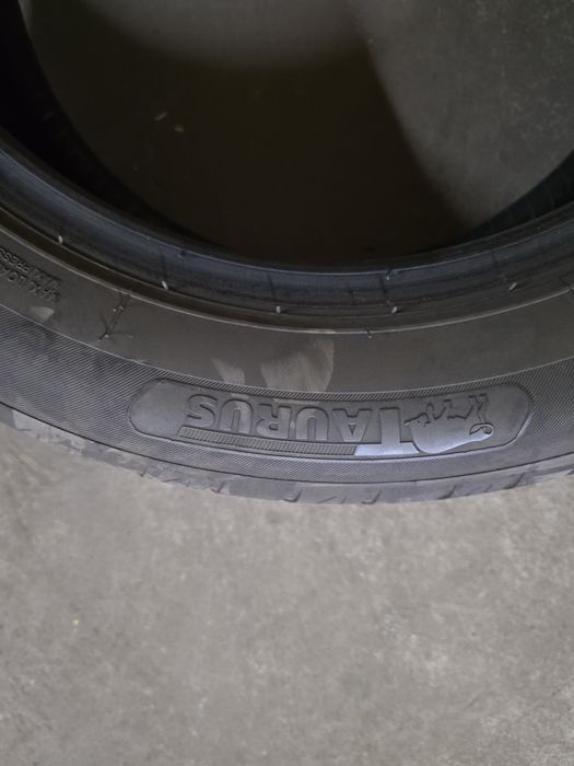 2 anvelope 225 50 R 16 Taurus vara
