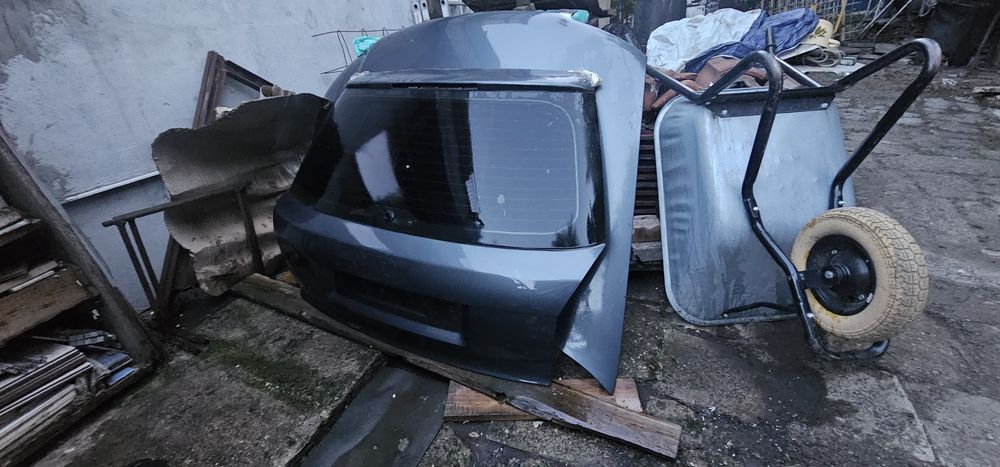 Заден капак за Audi A4 B6 цвят LX7Z