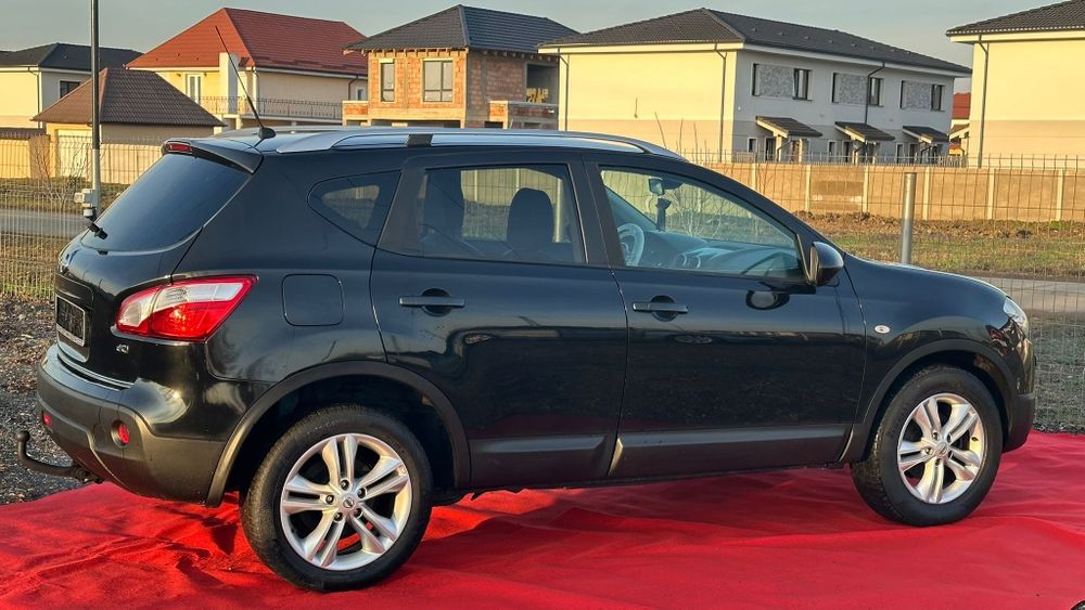 Nissan Qashqai 2.0 diesel Tekna edition n-tec full option