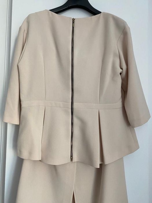 Костюм женский, классика.