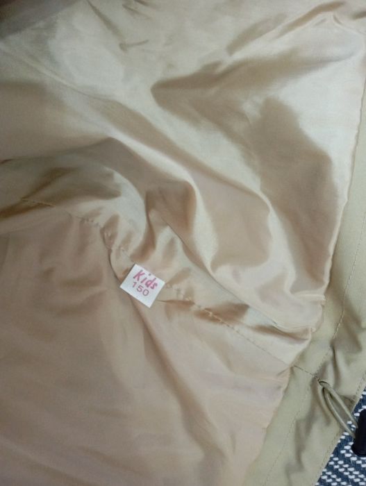 Продам детскую ветровку