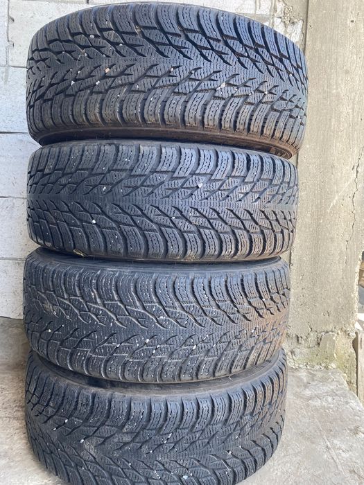Roti de iarna originale Bmw 205/55/16 Nokian Hakkapeliitta R3