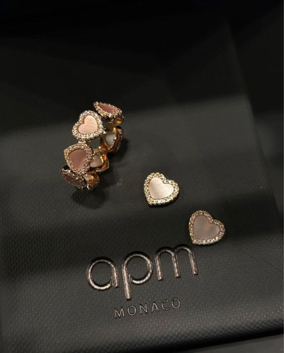 Продам украшения Apm Monaco