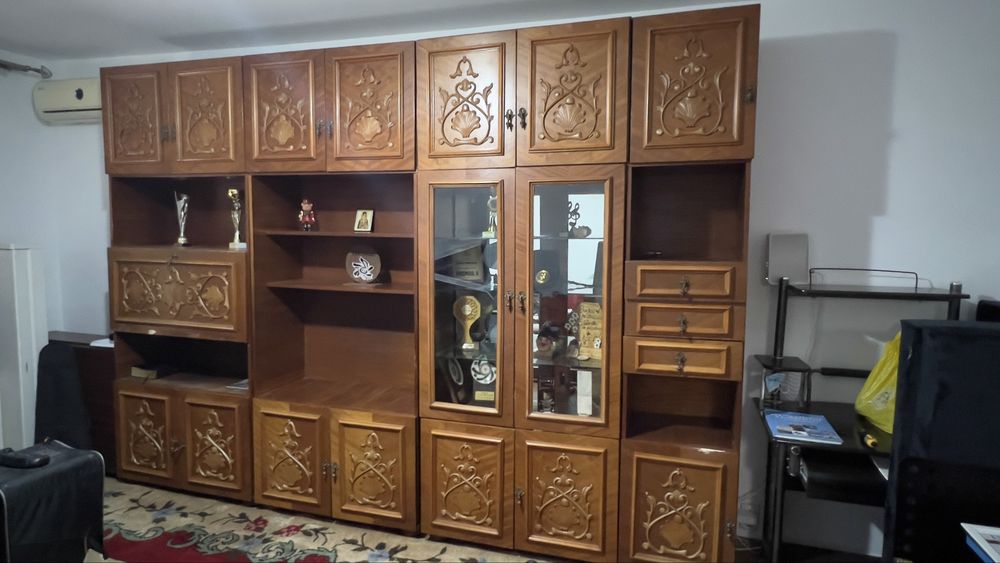 Set mobila veche