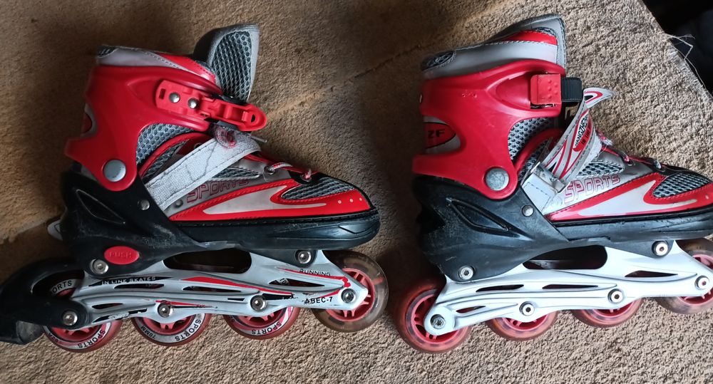 Продам роликовые коньки
