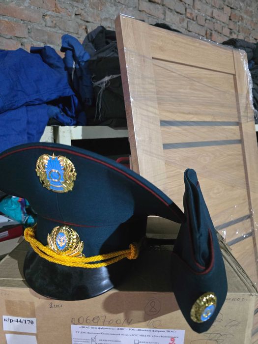 Продам фуражку,пилотку,новые.