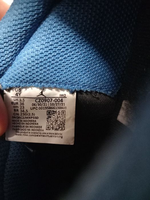 Nike CMFT low Air Jordan 11 mărimea 36