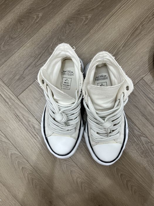 Кроссовки MMY high top молочного цвета