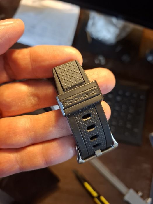Наручные часы Casio GST- S110